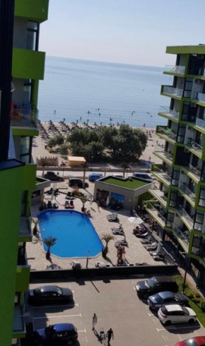 Bright and sunny apartment, Mamaia